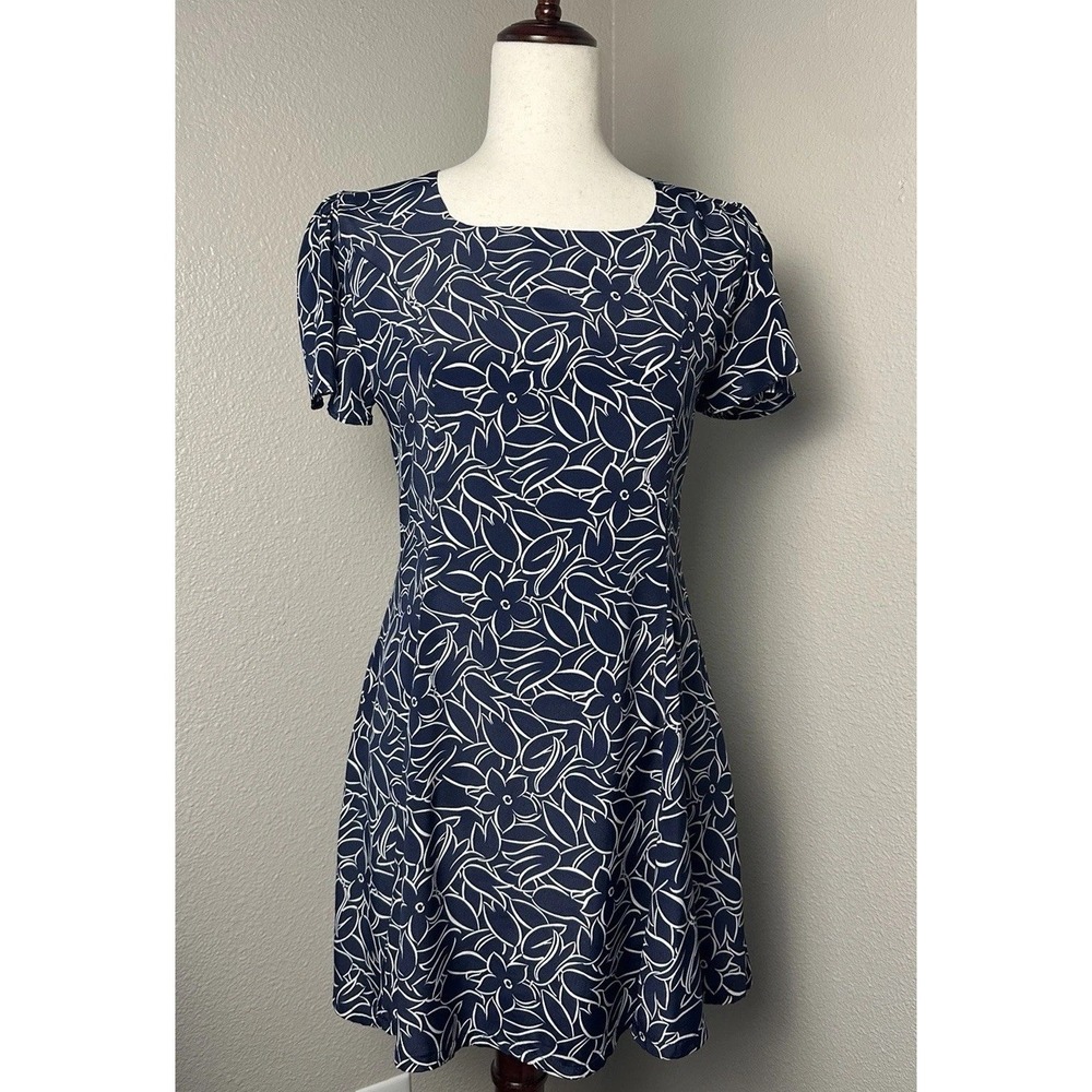 Monaco Floral Fit & Flare Dress Women's Medium Blue White Short Sleeve Mini